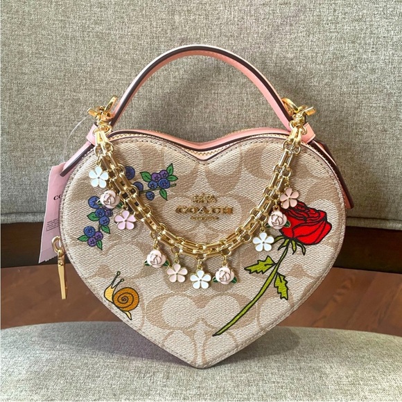 NWT！COACH X OBSERVED BY US HEART CROSSBODY BAG IN SIGNATURE (CU373)gift receipt